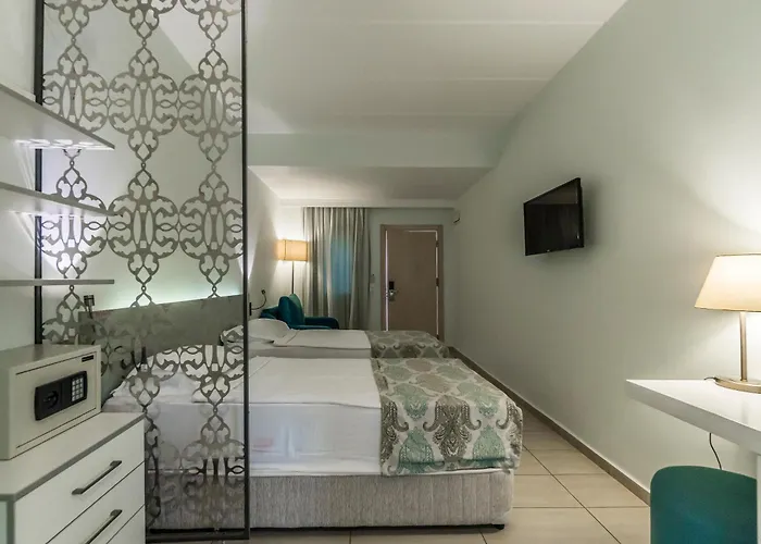 Babana Hotel Golturkbuku